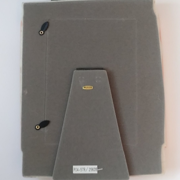 Window picture frame with shutters and floral box - Picture 4 of 7